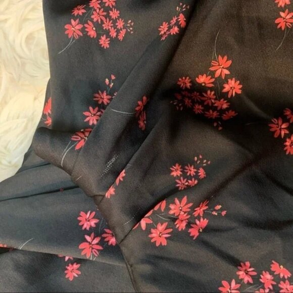 Keepsake Infinity Long Sleeve Satin Mini Dress Black with Pomegranate Ditsy Size - Picture 14 of 14